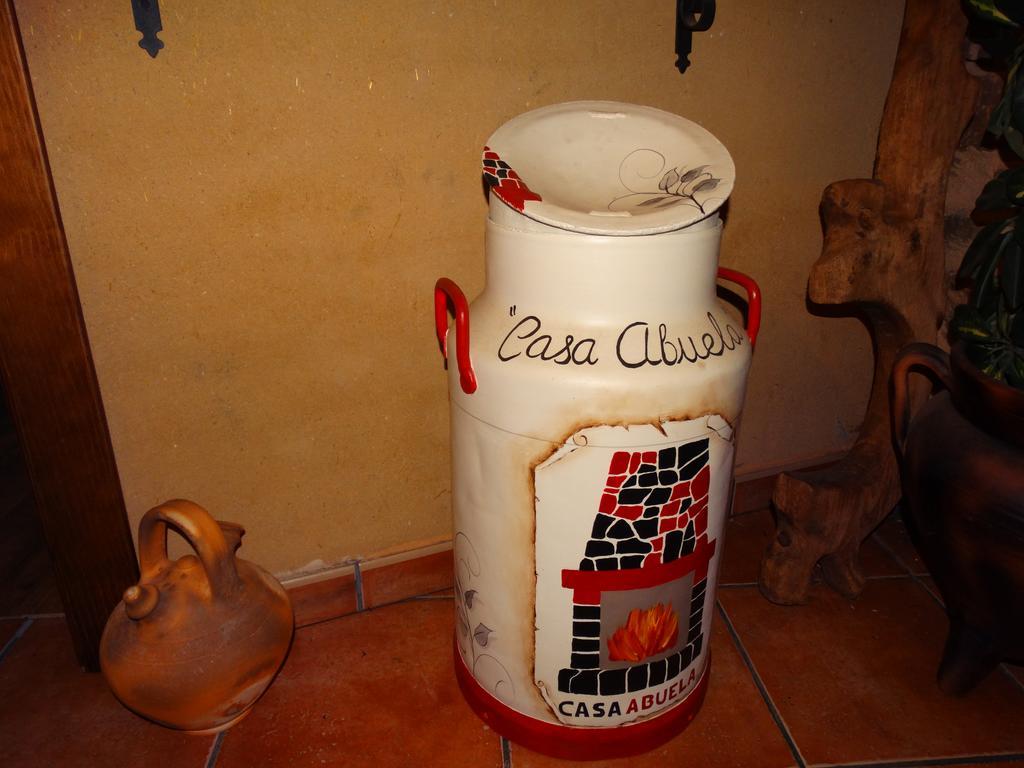 Penzion Casa Abuela ★★★ Grisuela Exteriér fotografie
