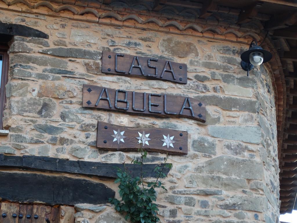 Penzion Casa Abuela ★★★ Grisuela Exteriér fotografie