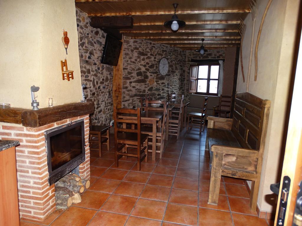 Penzion Casa Abuela ★★★ Grisuela Exteriér fotografie