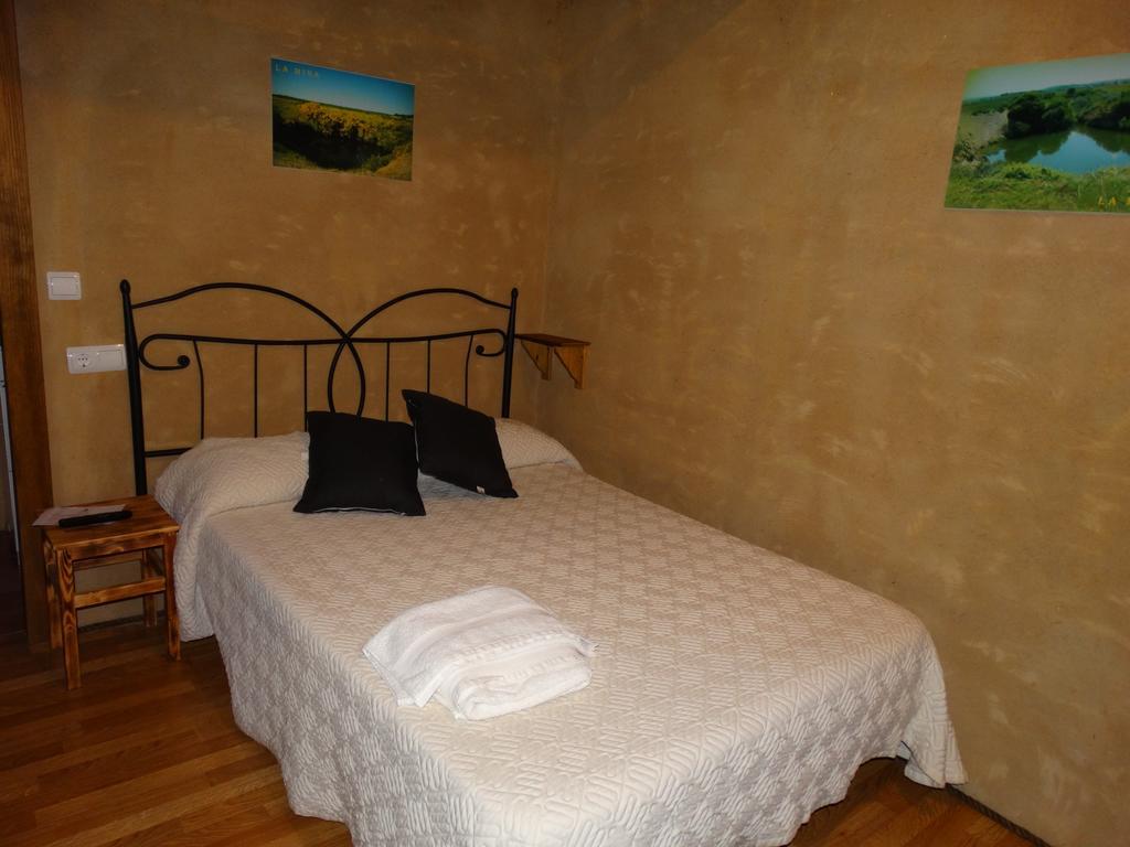 Penzion Casa Abuela ★★★ Grisuela Exteriér fotografie
