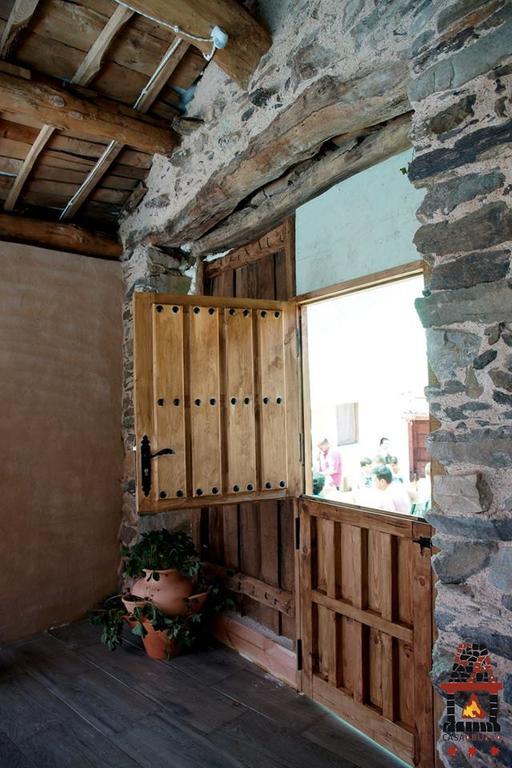 Penzion Casa Abuela ★★★ Grisuela Exteriér fotografie